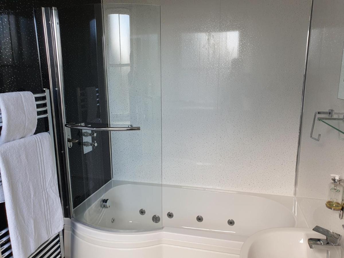 The Radnorshire Arms Hotel Presteigne Екстер'єр фото