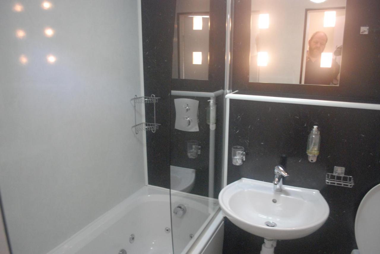 The Radnorshire Arms Hotel Presteigne Екстер'єр фото